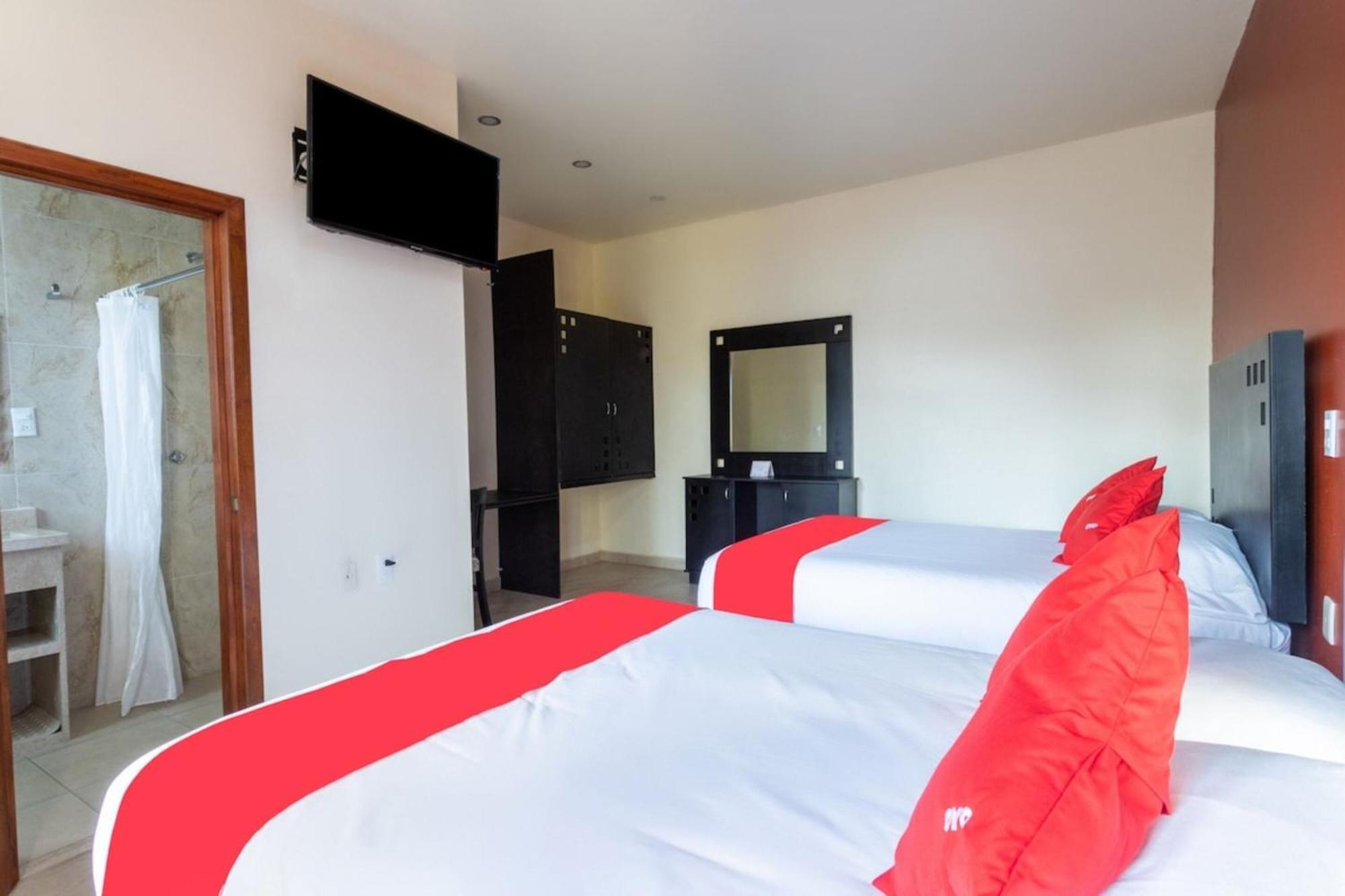 Oyo Hotel Emperadores Inn, Atlixco Luaran gambar